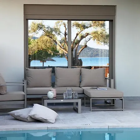 ヴィラ Acqua Di Mare Front Villas ニドリ