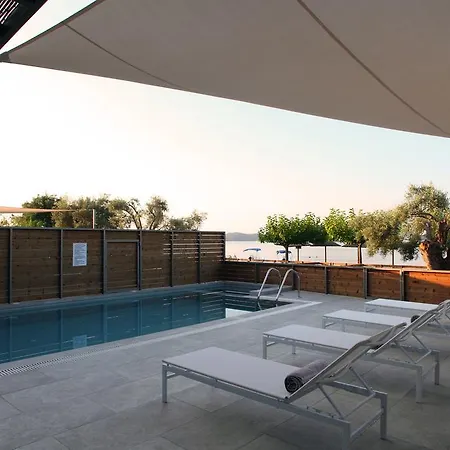 ヴィラ Acqua Di Mare Front Villas